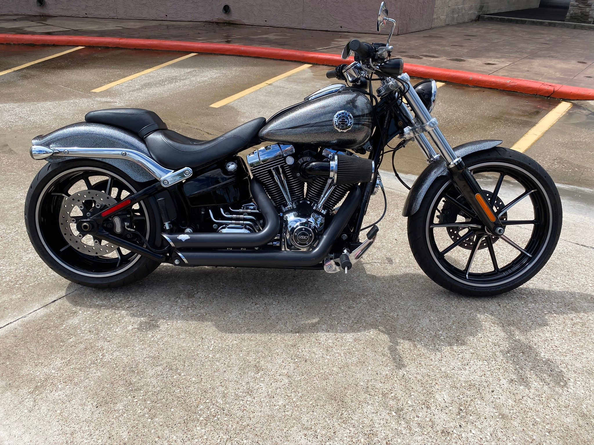 2014 harley breakout custom parts