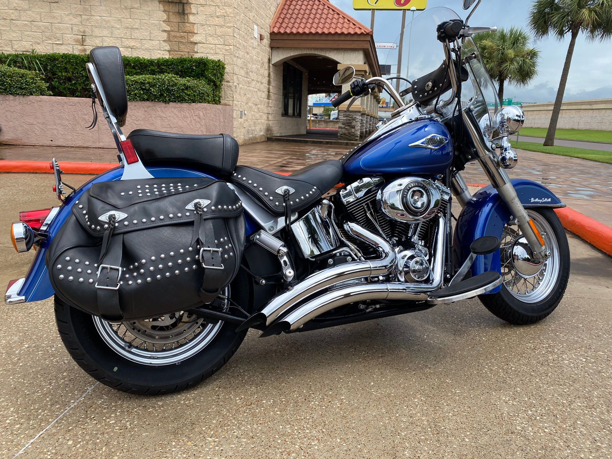 Pre-Owned 2015 Harley-Davidson FLSTC – Softail Heritage Softail Classic